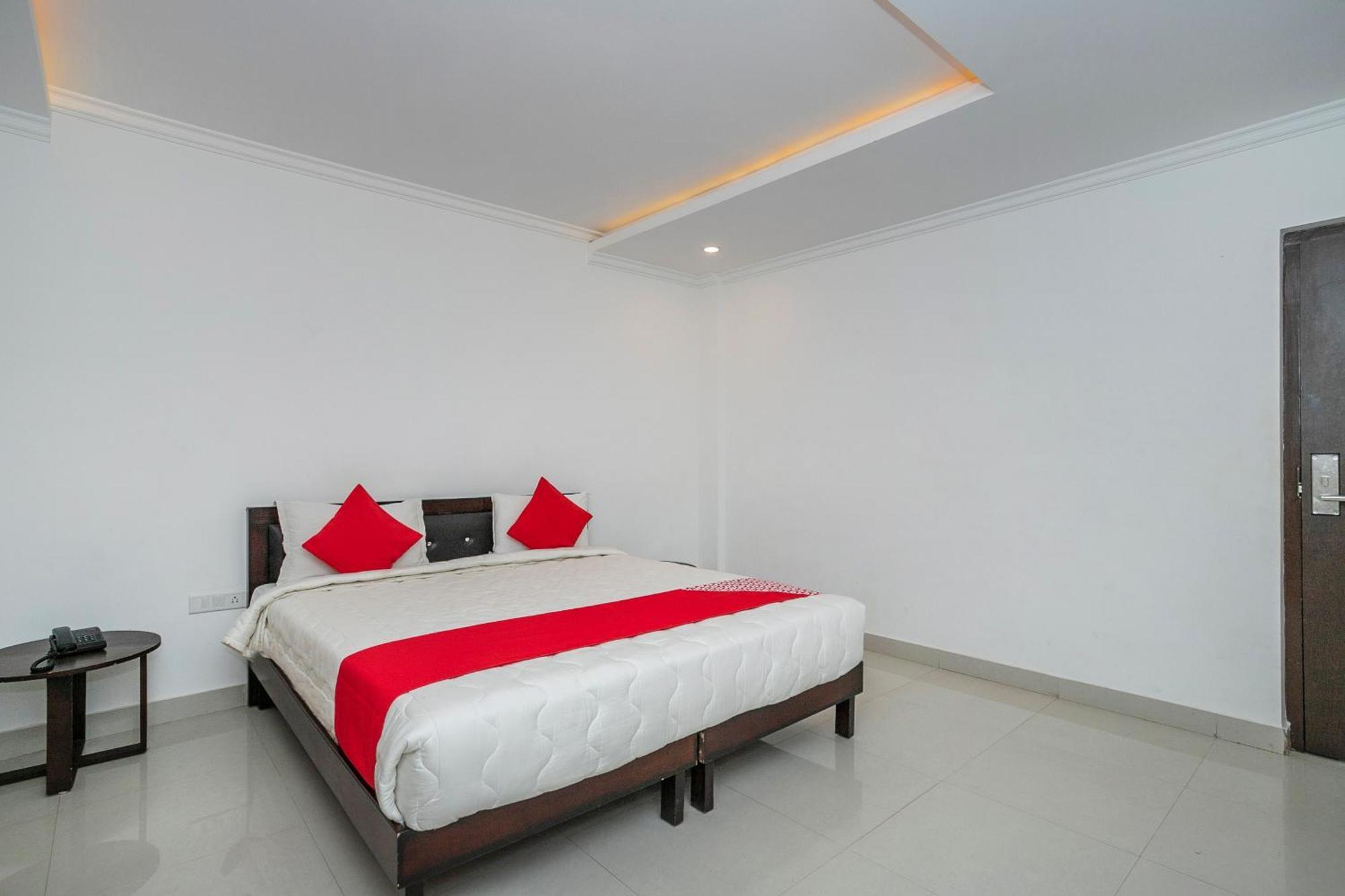 Hotel Collection O Cosmopolitan Devanahalli Esterno foto