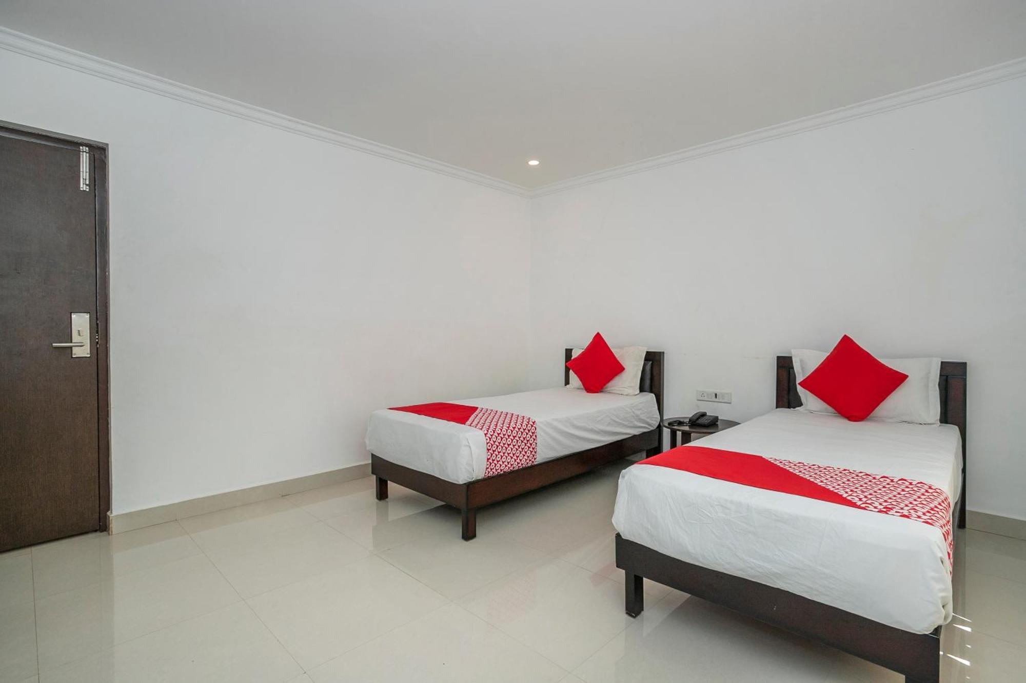 Hotel Collection O Cosmopolitan Devanahalli Esterno foto